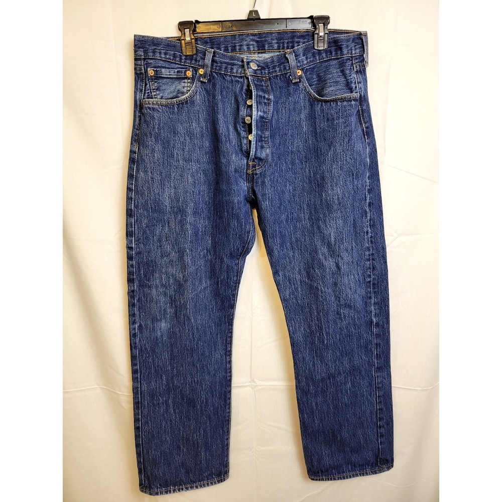 Levis 501 - Men's - Button Fly Jeans 38x30 - Medium Wash - 100% Cotton